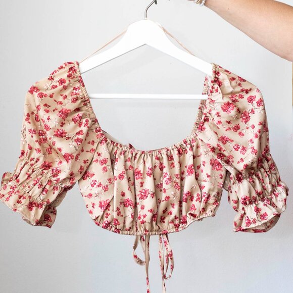 Brand new - Floral Ruched Puff Sleeve Crop Top - VS - Picture 1 of 1